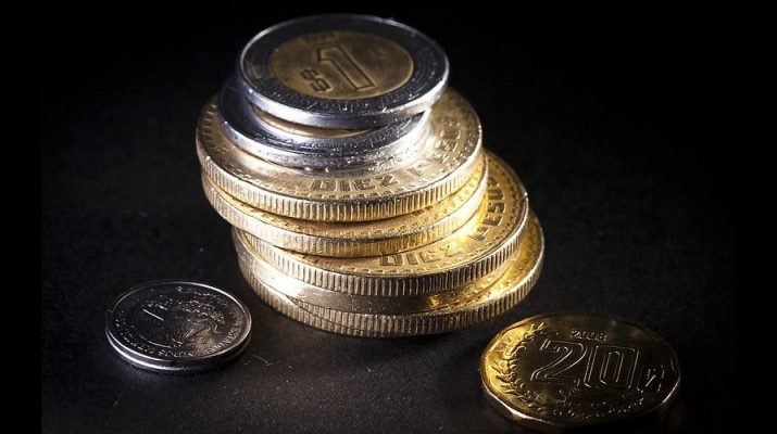 Monedas apiladas una sobre otra