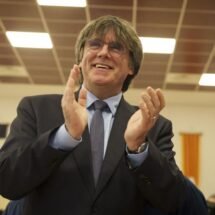 Puigdemont, sonriente tras la aprobación de la Ley de Amnistía