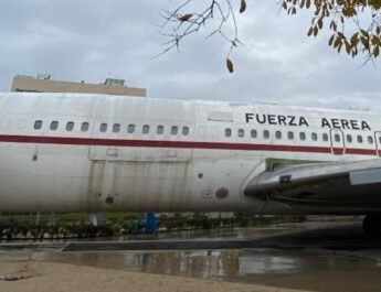 Avión de armamento la Universidad Rey Juan Carlos.